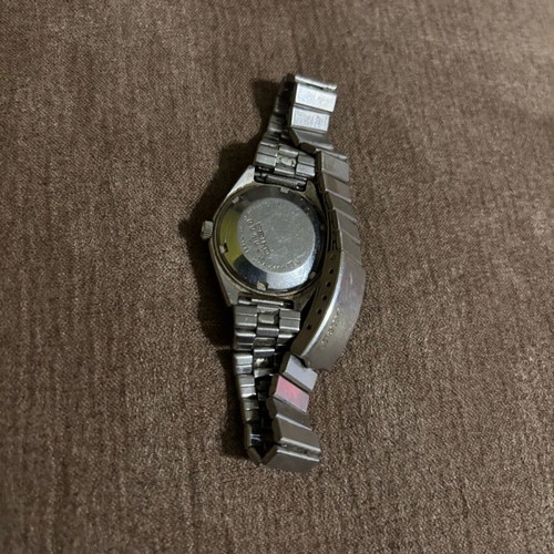 Seiko 5 004023 wristwatch used, needs date frame repair