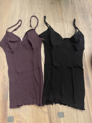 Intimissimi tops black and burgundy, size M