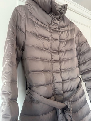 Women's long down jacket with belt like new, beige