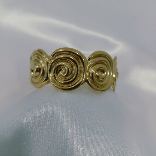 Stainless Steel Hypoallergenic Bracelets in Gold and Silver Colors