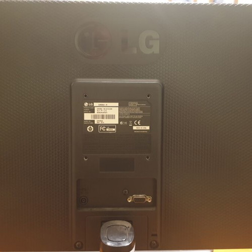 LG 22M35A 22" LED Monitor like new, 1920x1080 Full HD