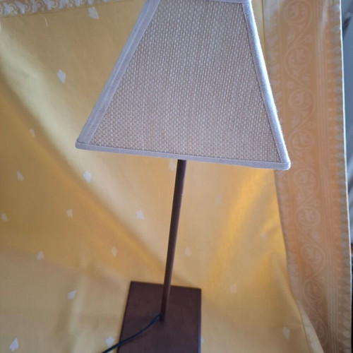 Table lamp like new with wicker shade and copper frame