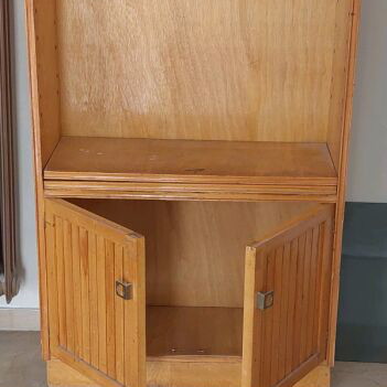 Bookcases used, set of 2 without shelves, with cabinet