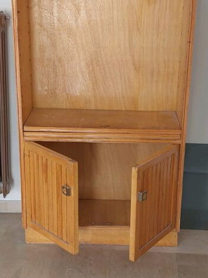 Bookcases used, set of 2 without shelves, with cabinet