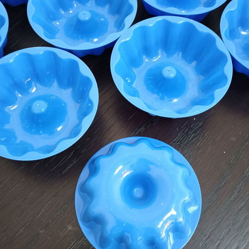 Small tupperware molds for jelly and halva used, pack of 11