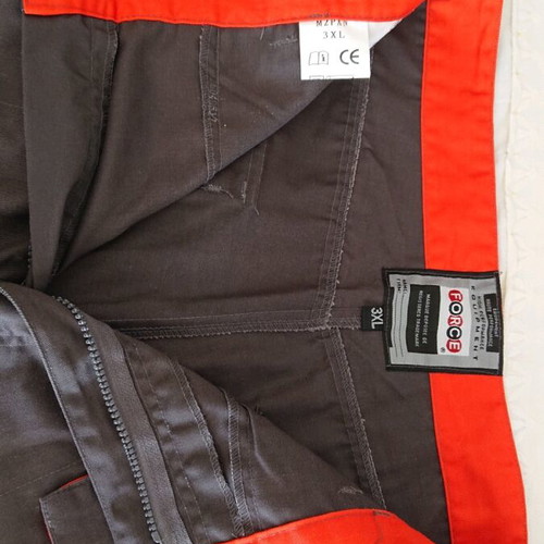 Worksite jacket and trousers set new with multiple pockets and reflective details