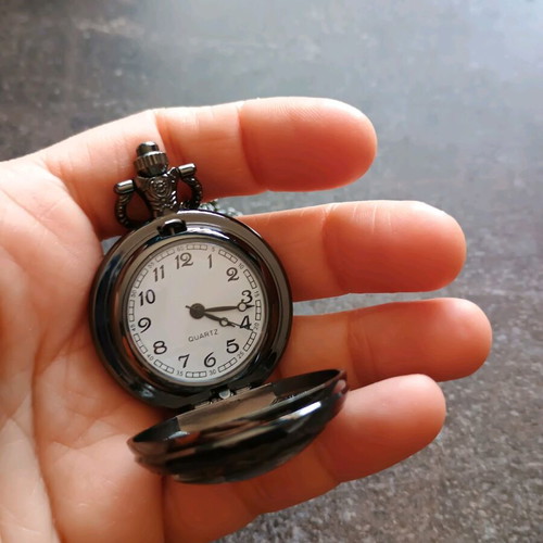 Ρολόι τσέπης με σχέδιο μισοφέγγαρο καινούργιο