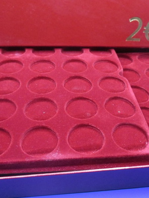 Coin case with double velvet holder for 2 euro collection used, 60 slots