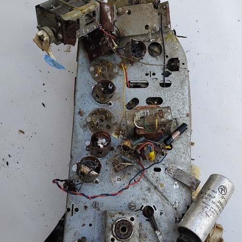 Old radio for spare parts