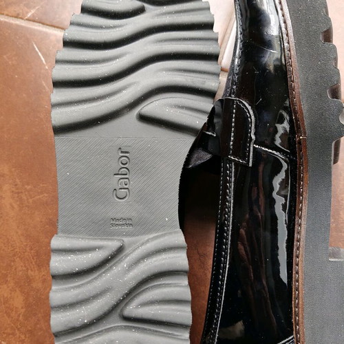 Gabor loafers size 40 black patent leather like new