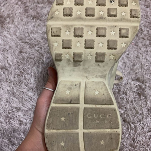Gucci sneakers used, size 38, beige