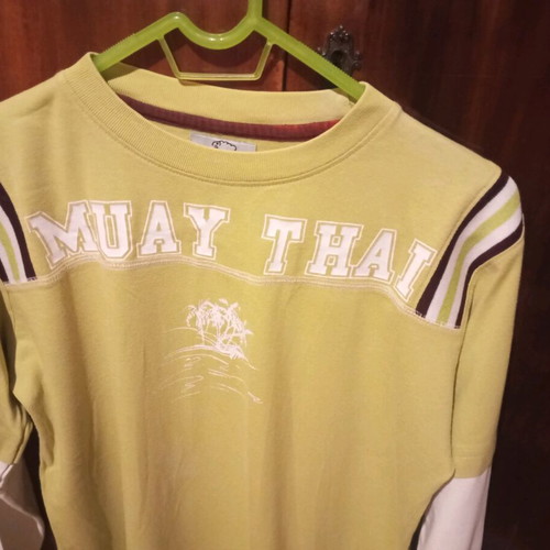 Vintage 00's T-shirt with Muay Thai print, like new, size M