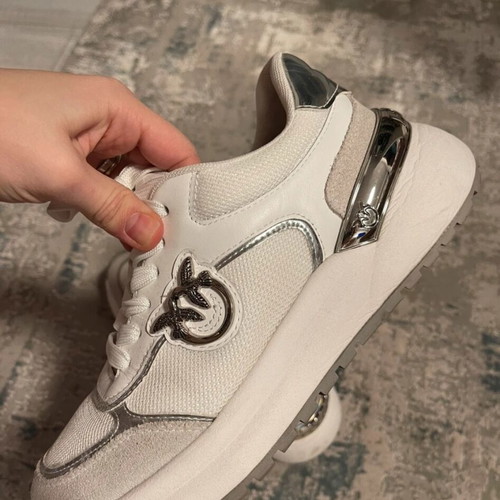 Pinko sneakers αθλητικά σε πολύ καλή κατάσταση, άσπρο και ασημί