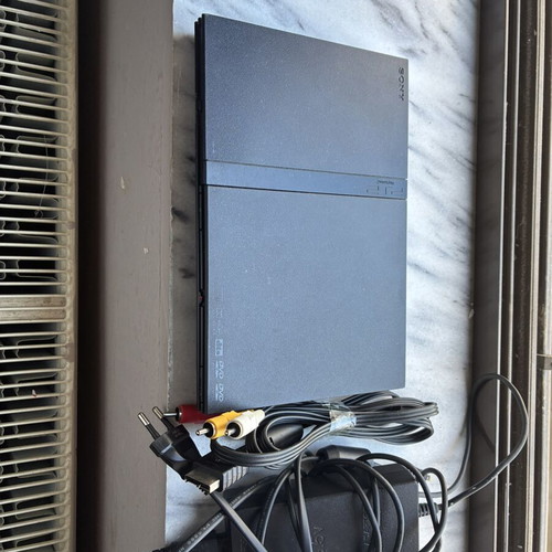 PlayStation 1 and PlayStation 2 Slim used consoles with cables