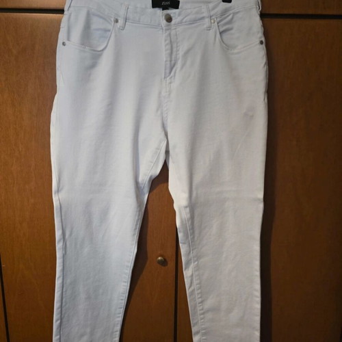 White women's jeans 4XL like new, soft, elastic