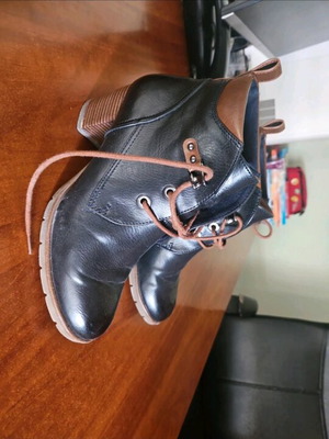 Marco Tozzi blue ankle boots like new, size 38
