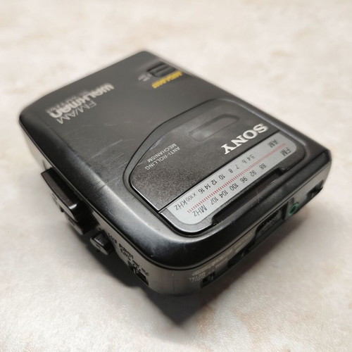 Sony Walkman WM-FX103 cassette player FM AM radio used, Mega Bass