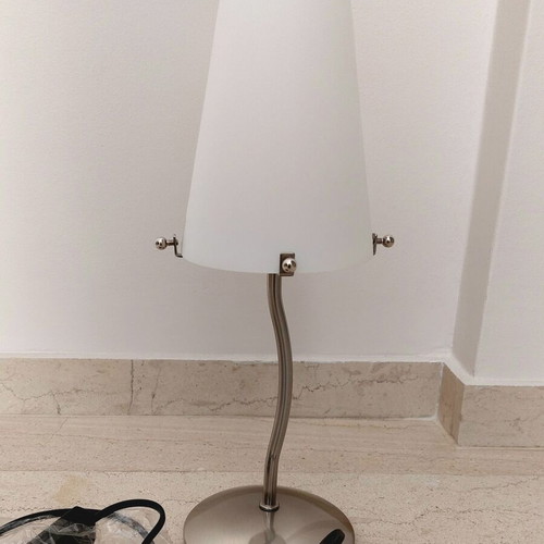 Table lamp portatif with white glass shade new