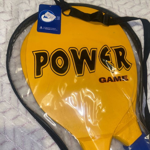 Beach rackets set like new, wooden rackets without ball