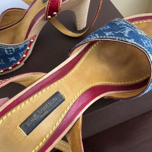 Louis Vuitton women's sandals like new, size 36.5, blue denim