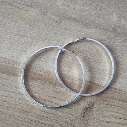 Large hoop earrings set 2 pairs like new, silver and black hammered