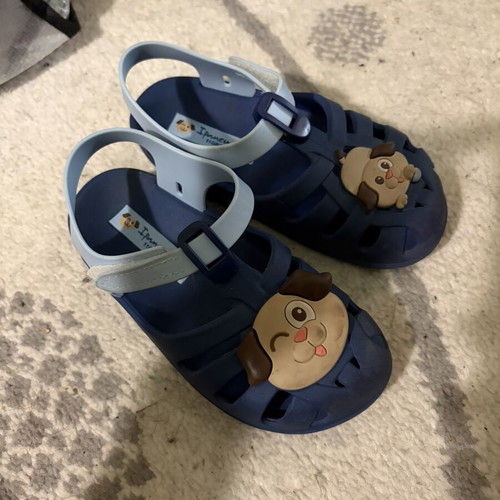 Ipanema sandals size 25, blue, like new, lightly worn