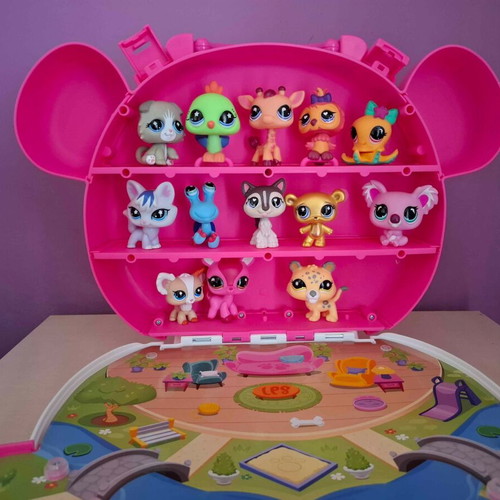 Littlest Pet Shop G7 Wave 4 carrying case with pets and accessories