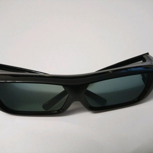 Sharp Aquos 3D Glasses rechargeable like new