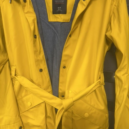 Helly Hansen jacket like new, mustard color, size M