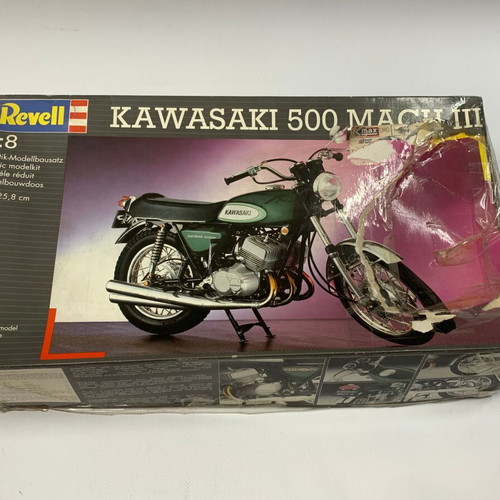 Revell Kawasaki Mach III 1:8 model kit used