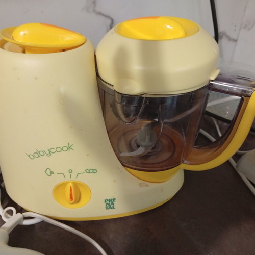 Baby steam cooker blender like new