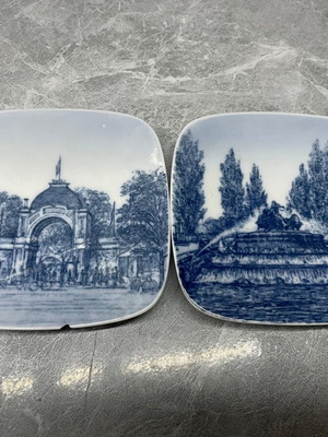Royal Copenhagen set of two Bing & Grondahl small plates used