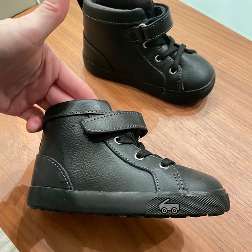 See Kai Run boots size 25 black, new, leather