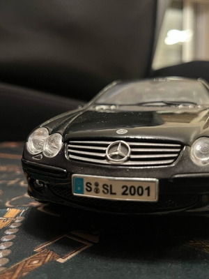 Mercedes S 1:18 like new