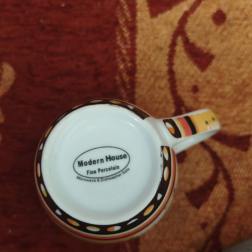 Porcelain mug used