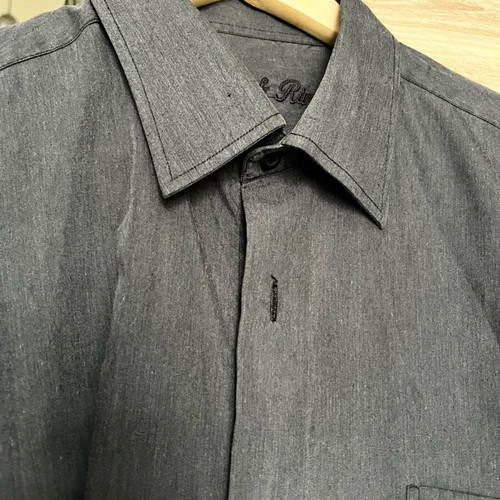 Men's dark gray shirt large like new