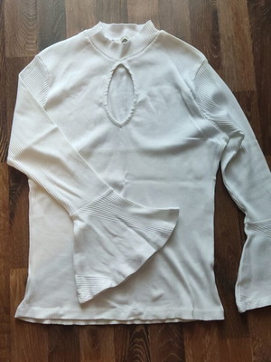 White Zara women's turtleneck blouse new with chest cutout and bell sleeves