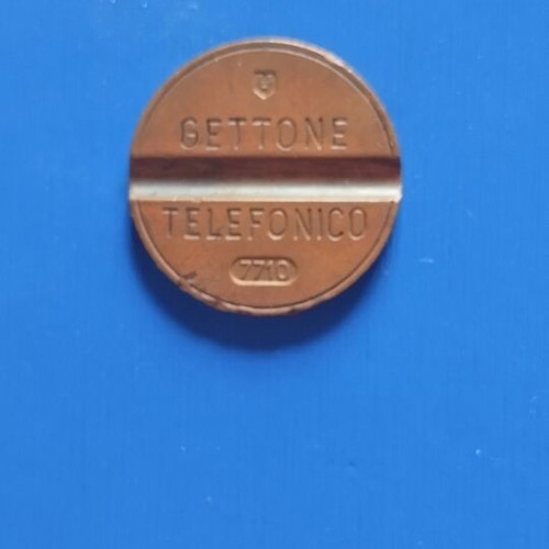 Italian collectible coin like new