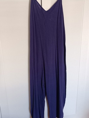 Attrattivo Ale jumpsuit like new, dark purple, size M