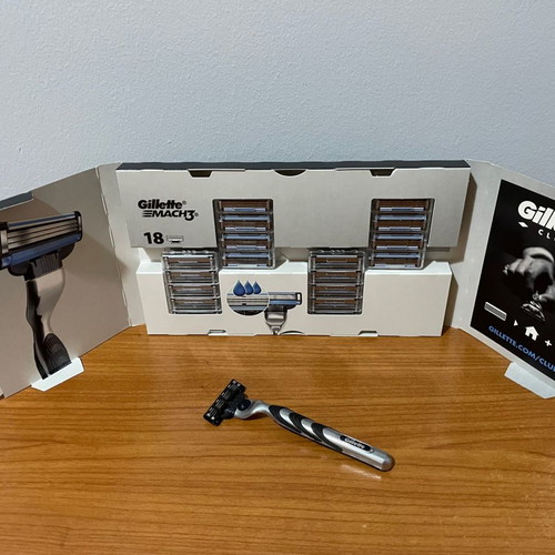 Gillette Mach3 Replacement Blades New, 18 pcs with 3 Blades