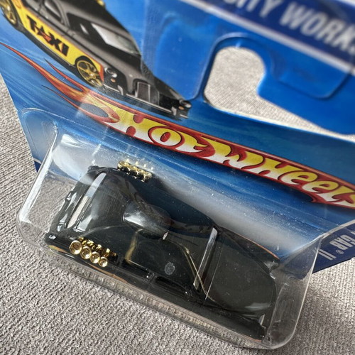 Hot Wheels Cockney Cab II mainline car 2009 like new
