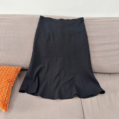 Midi skirt black with flared hem like new, size M/L