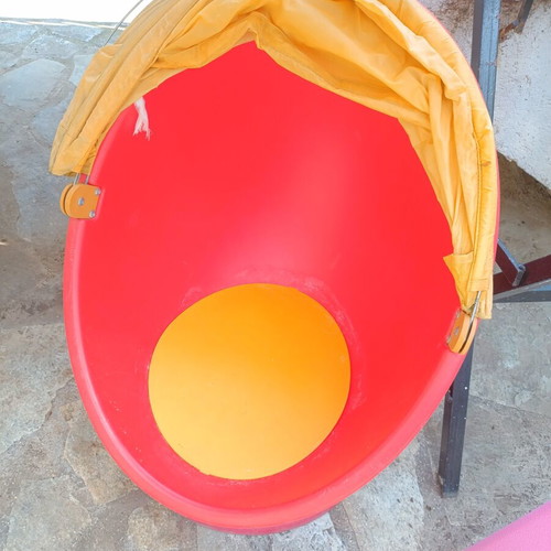 Children's chair, double-sided board, table and baby desk used