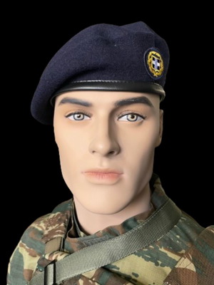 Blue Beret No58 ES like new with National Emblem