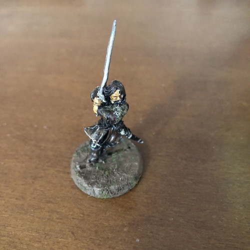 Aragorn metal figure used, 28mm Games Workshop classic