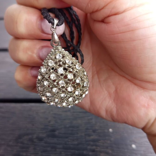 Necklace like new, silver, beautiful shape