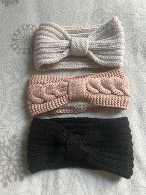 Set of 3 hair accessories like new, black and beige