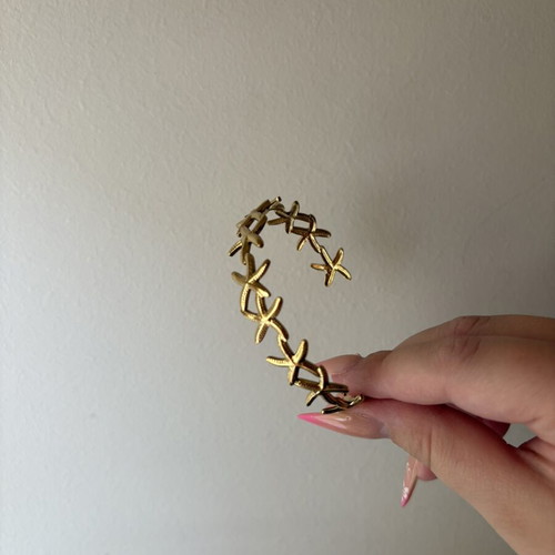 Gold Stainless Steel Bracelet with Starfish Design like new