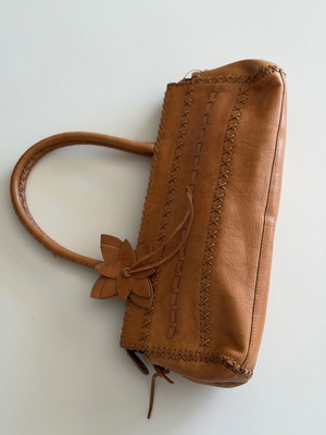 Missoni leather shoulder bag camel tan like new