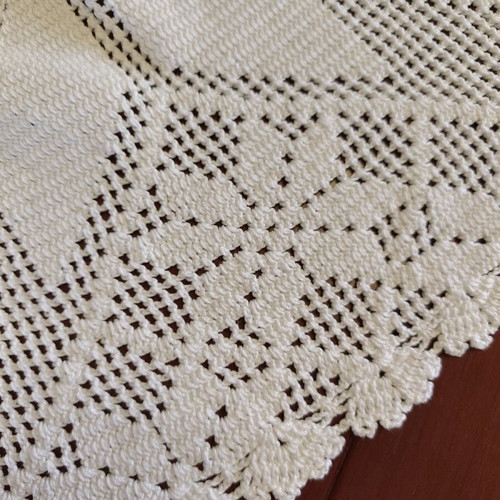 Handmade knitted blanket 190x200 like new